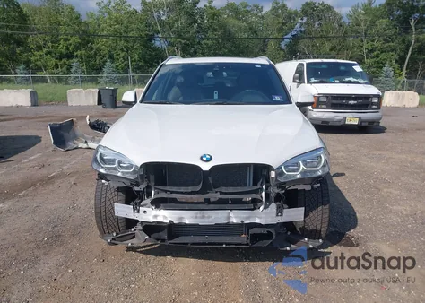 2017 BMW X5 xDrive35I z USA, uszkodzony, nr VIN 5UXKR0C36H0V76576